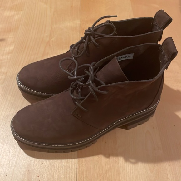 TIMBERLAND Courmayeur Valley Desert Lug Sole Boots Women’s size 9 NWOT - Picture 3 of 7